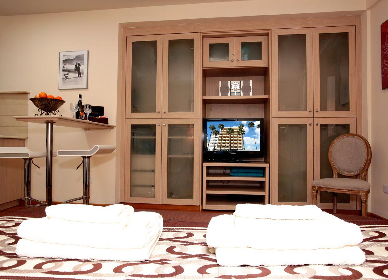 Ithaki Phinikoudes Apartment 307 Larnaca Buitenkant foto
